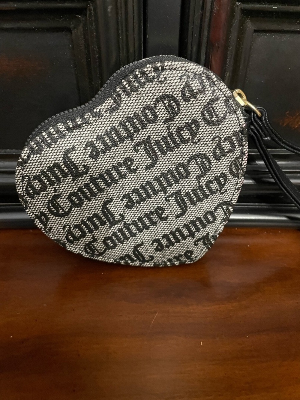 Juicy Couture Gold cosmetic bag BUNDLE with Red Heart wristlet beauty 9pcs new - Picture 13 of 16